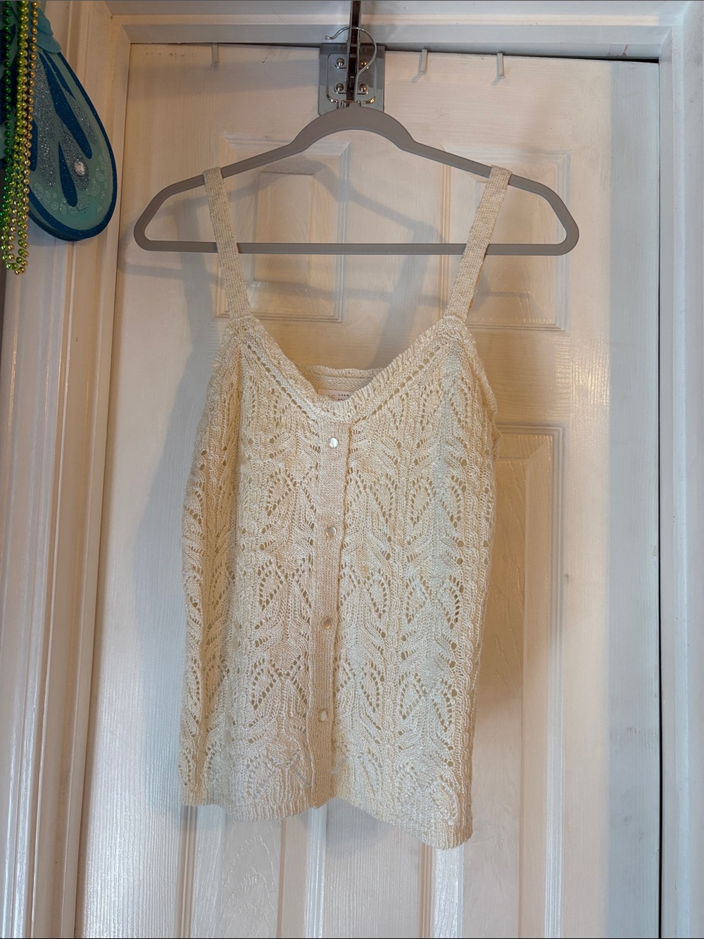 NWOT Lauren Conrad  sweater tank size medium in color off white or ivory.